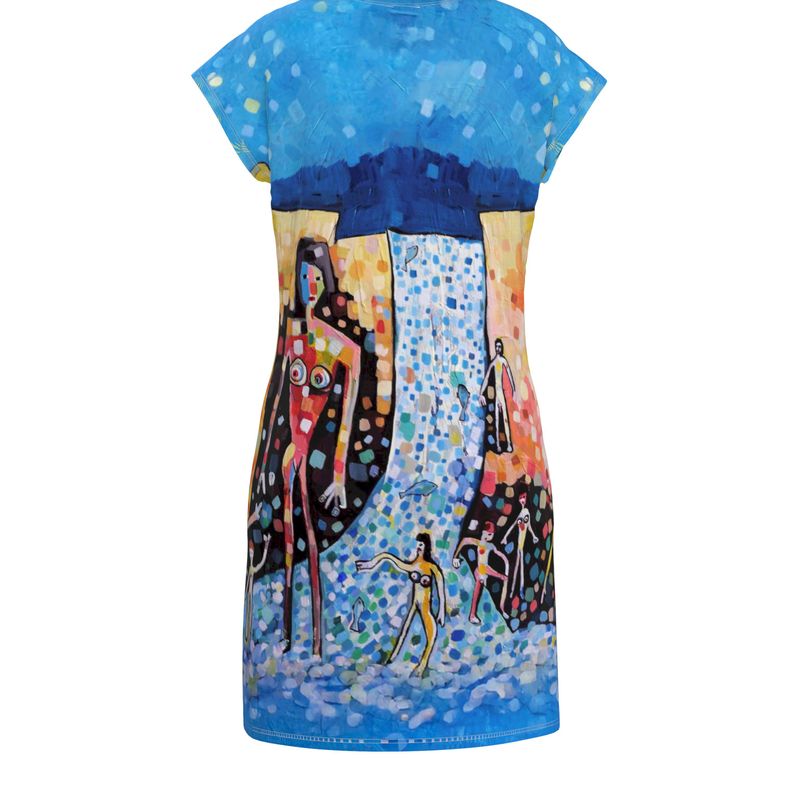 Art becomes silhouette — striking, stylish, and endlessly wearable.