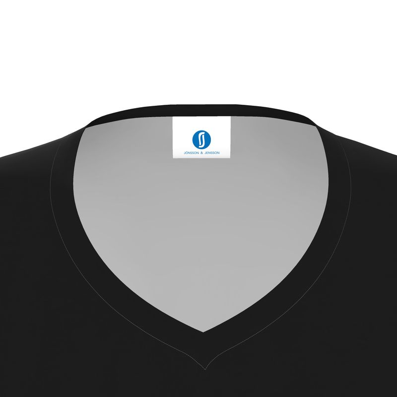 Karma Is a Bit*h! – T-Shirt